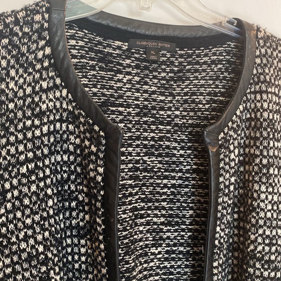 Nice jacket. - Picture 3 of 3